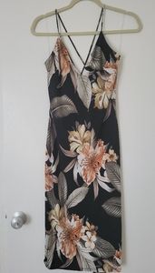 NWT Black Floral Print Bodycon Dress plunge neckline sz L